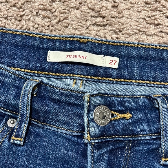 Levi 711 Skinny Jeans - Picture 3 of 4